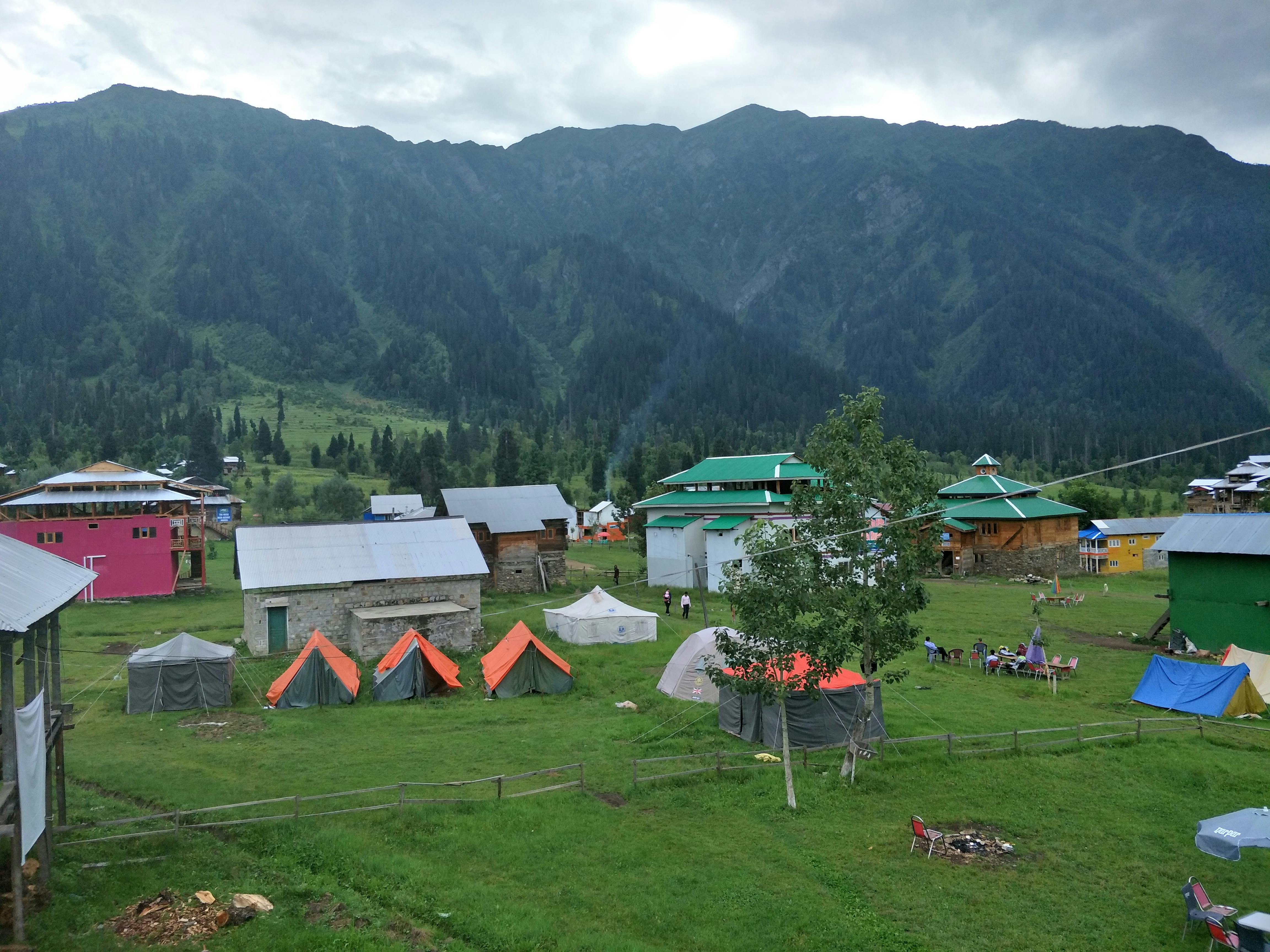 Arang Kel Village